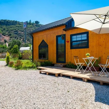 Root Tiny House Kalkan בית נופש *